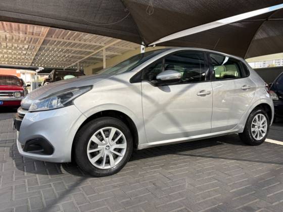 PEUGEOT 208 1.2 ACTIVE 12V FLEX 4P MANUAL PEUGEOT 208 1.2 ACTIVE 12V FLEX 4P MANUAL